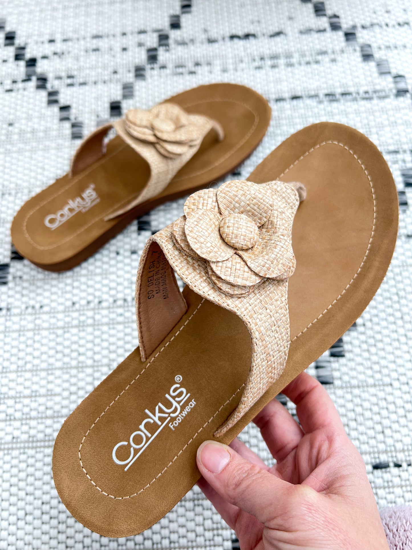 Corky's So Delish Sandal - Raffia