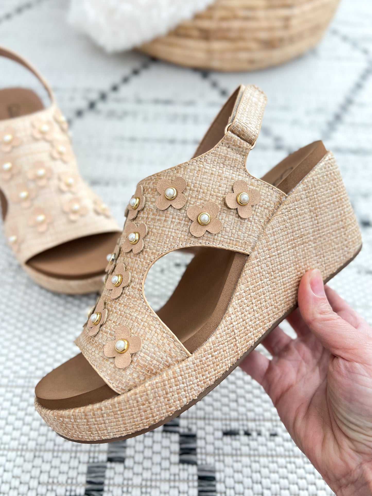 Corky's Carley Wedge - Raffia Flower