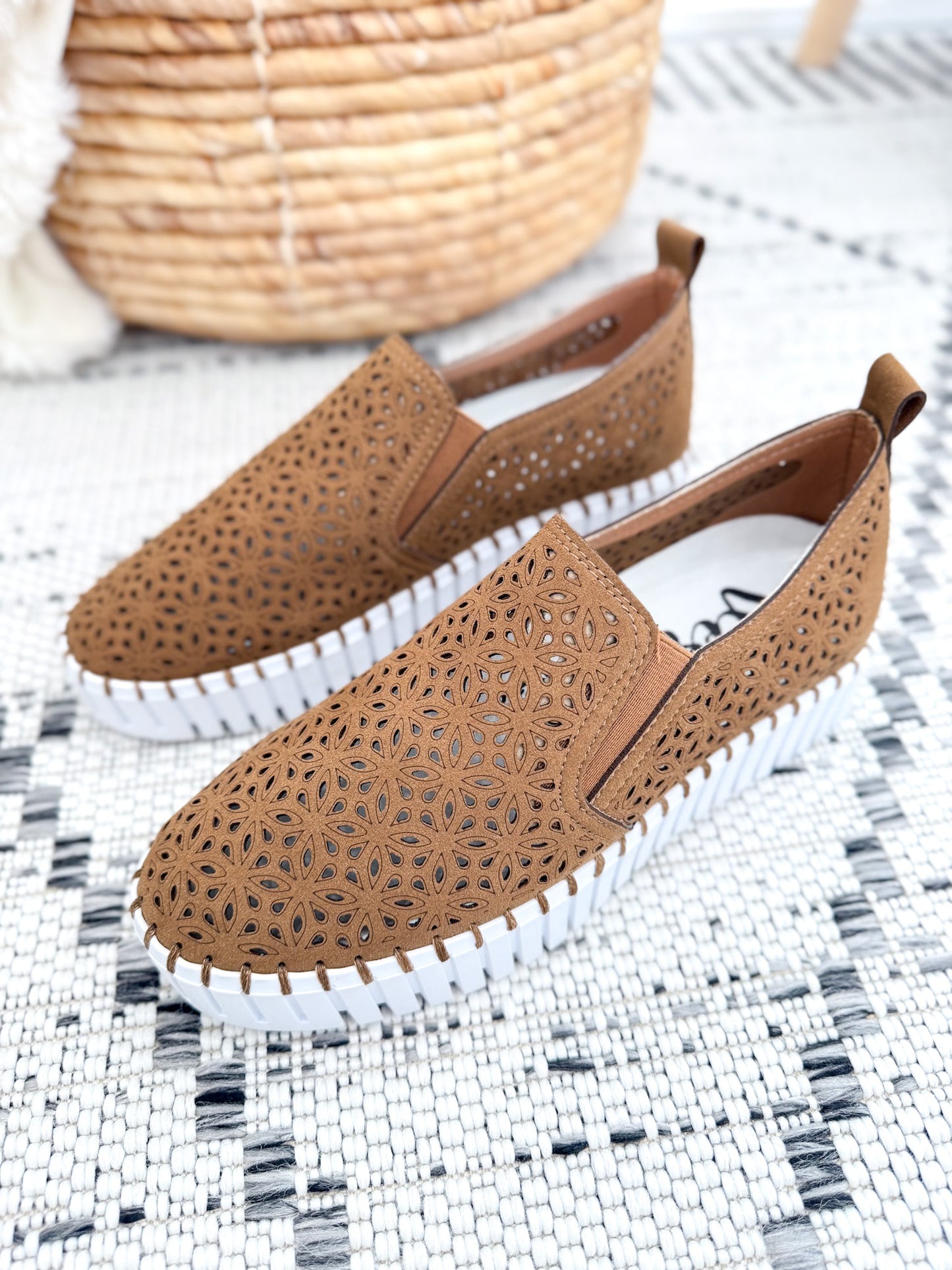 Very G Nicole Platform Shoe - Tan