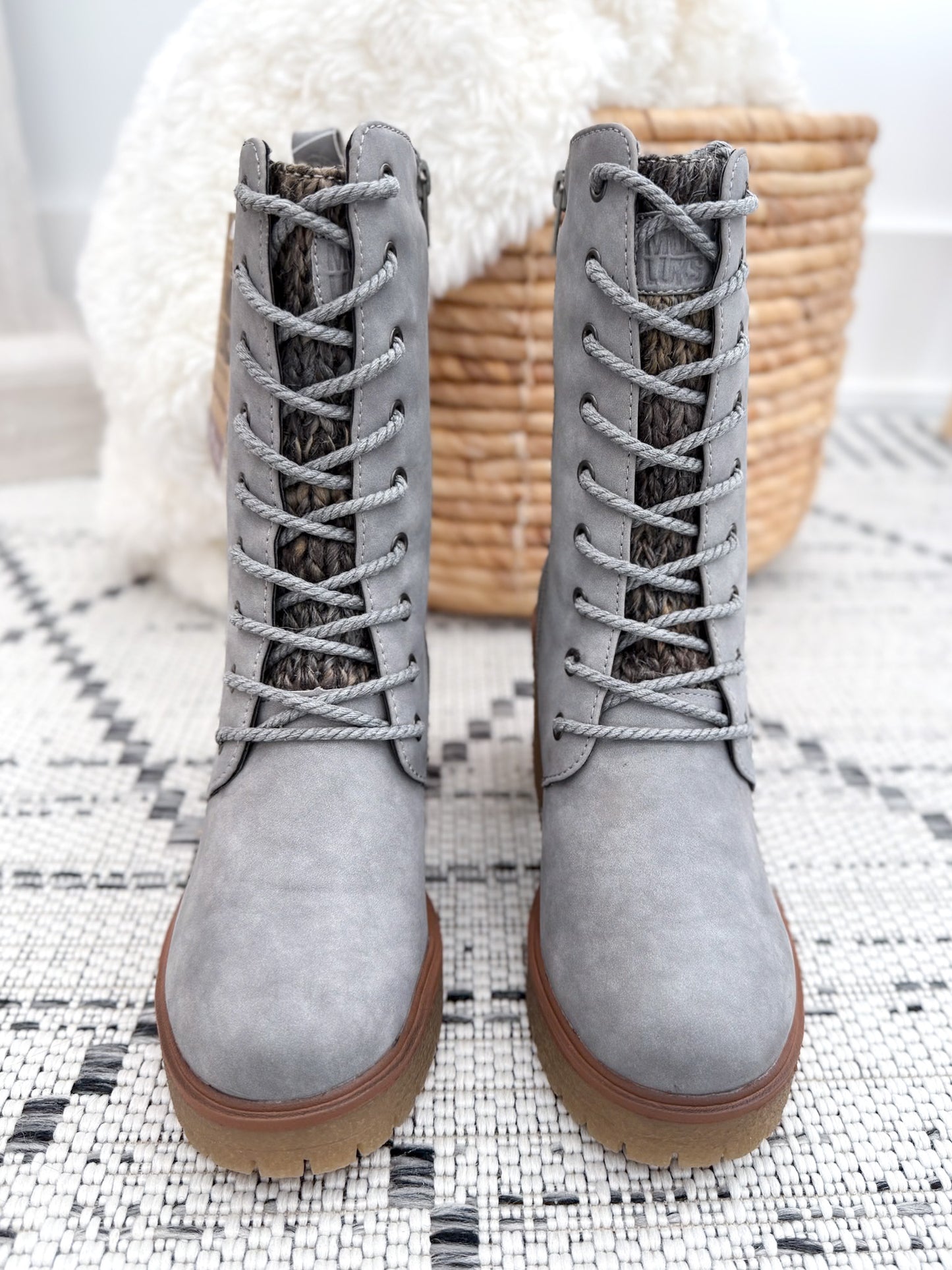 Muk Luks Riser Jazz Boot - Grey