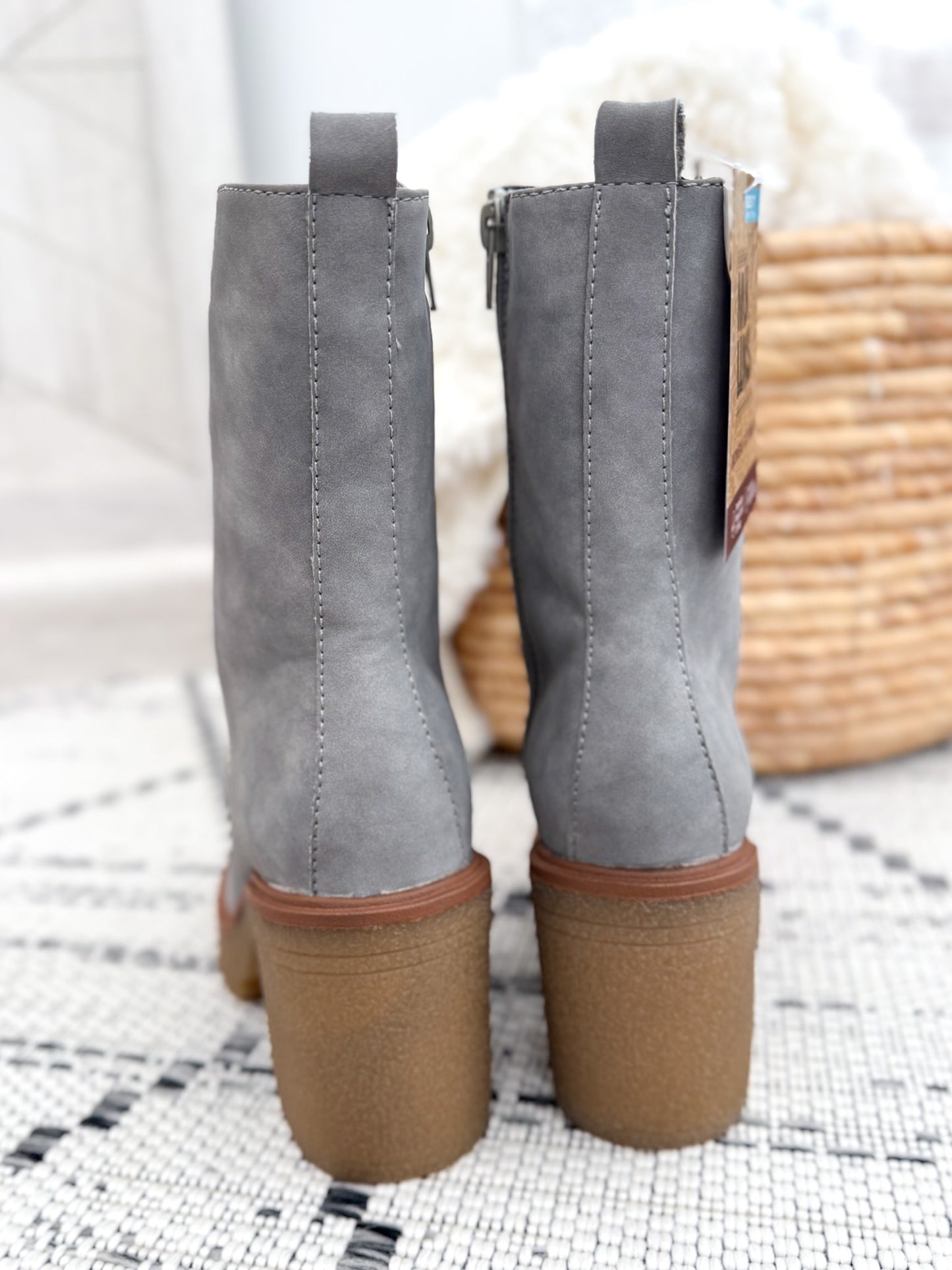 Muk Luks Riser Jazz Boot - Grey