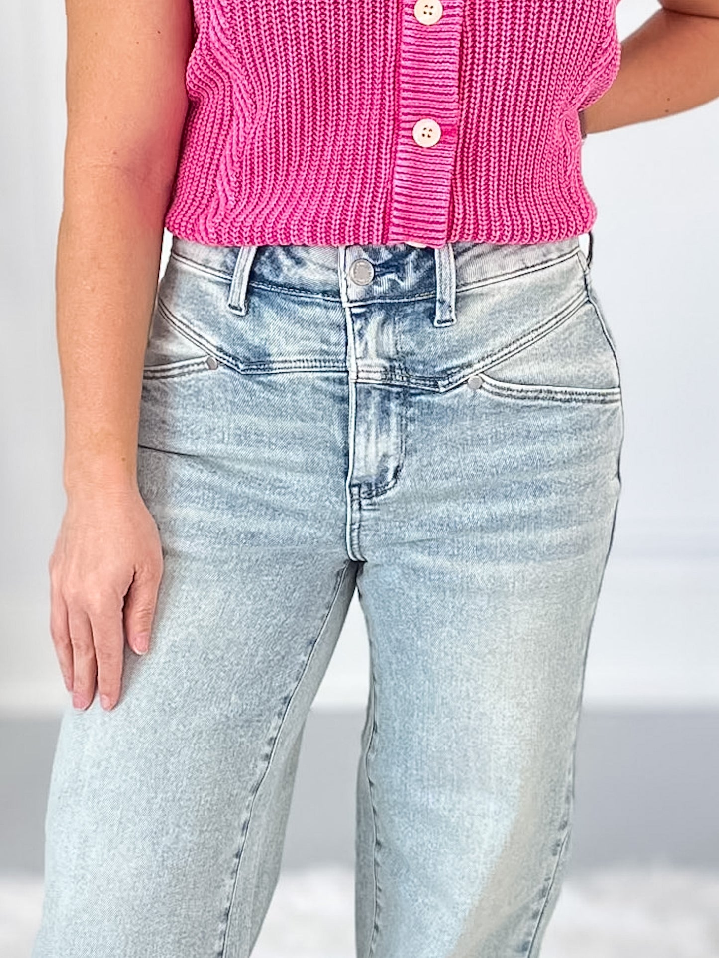 New Angle - Judy Blue Sculpted Seam Column Straight Leg Jean