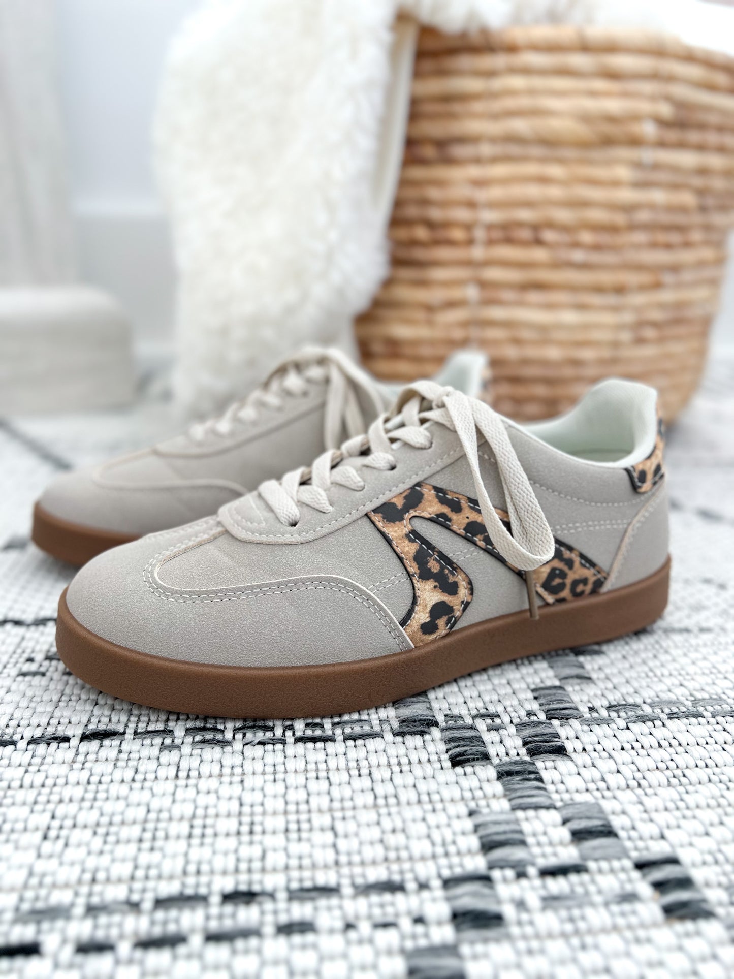 Very G Retro Leopard Sneaker - Cream