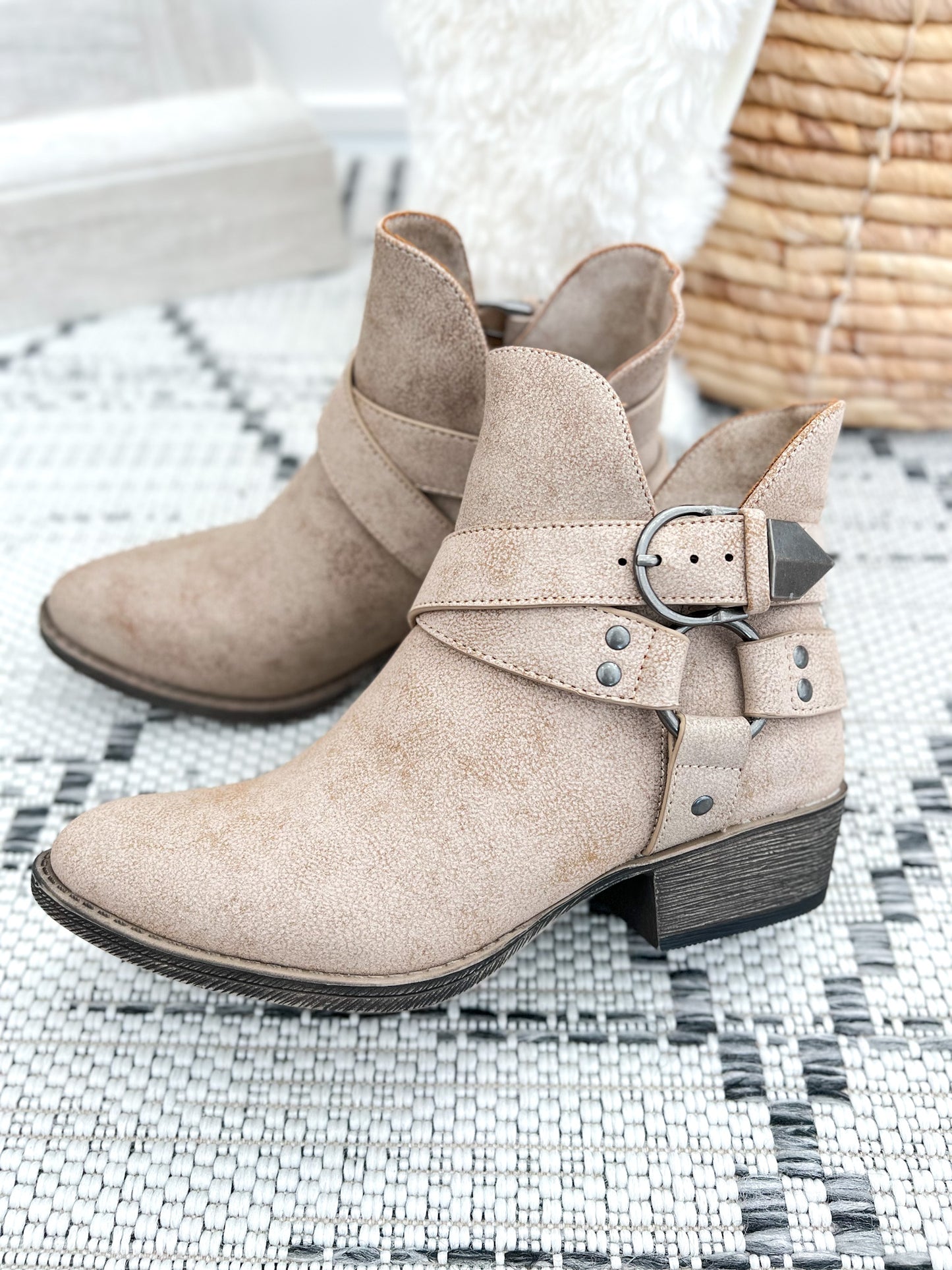 Very G Caroline Boot - Nude