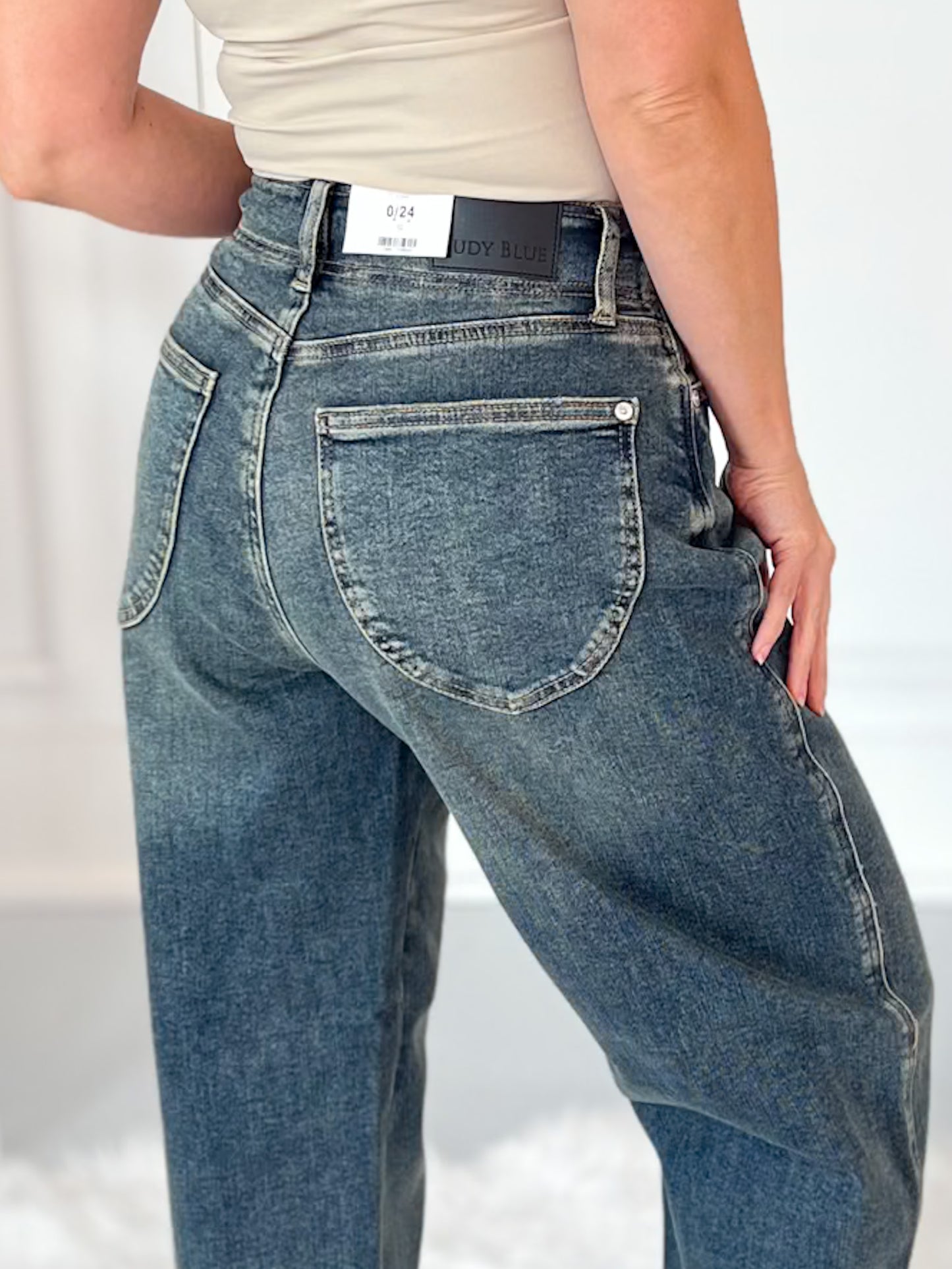 Leading Lady - Judy Blue Marlow Arc Jean with Hollywood Waistband