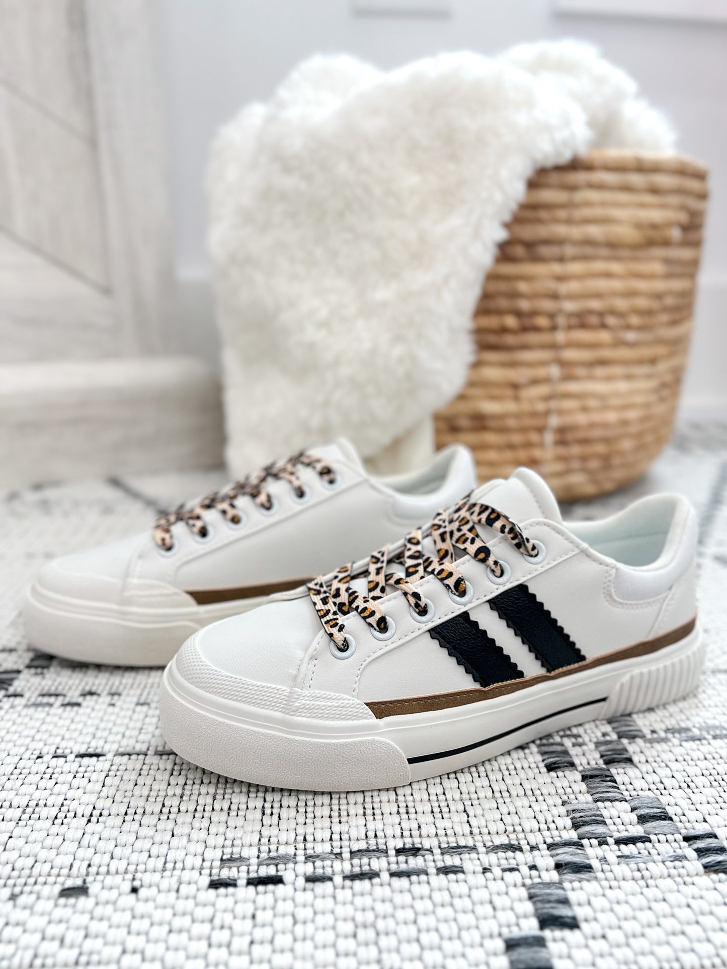 Corky's That's Her Sneaker - Black