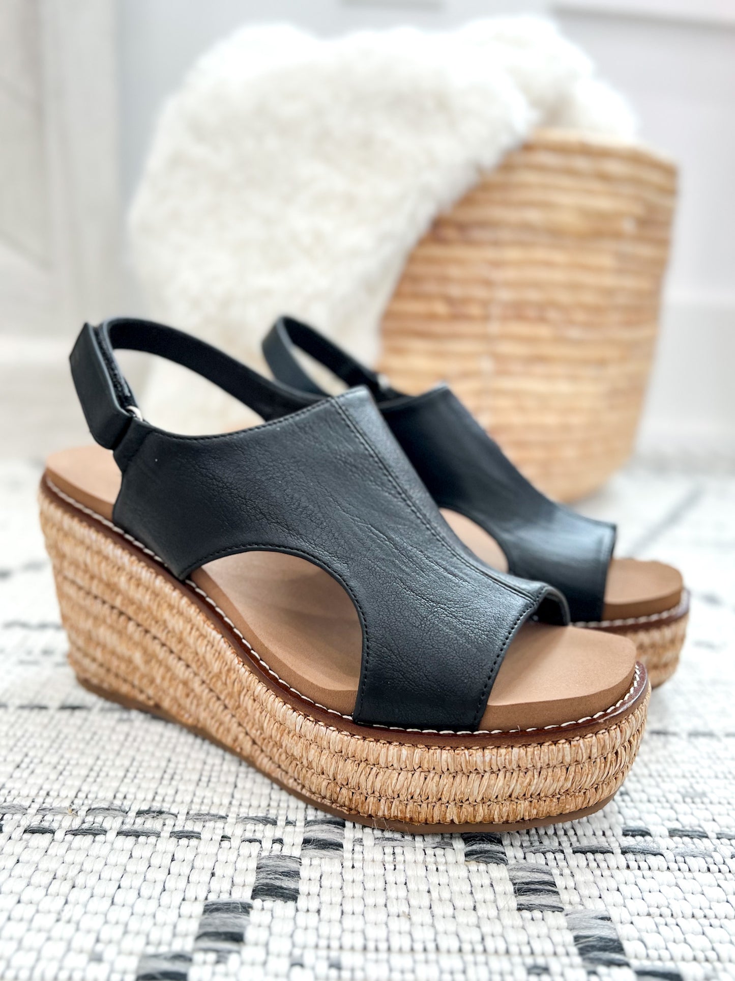 Corky's Freddie Wedge - Black Smooth