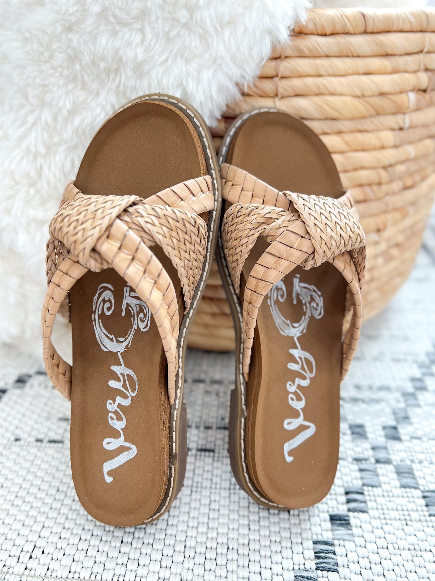 Very G Kinsley Sandal - Nude