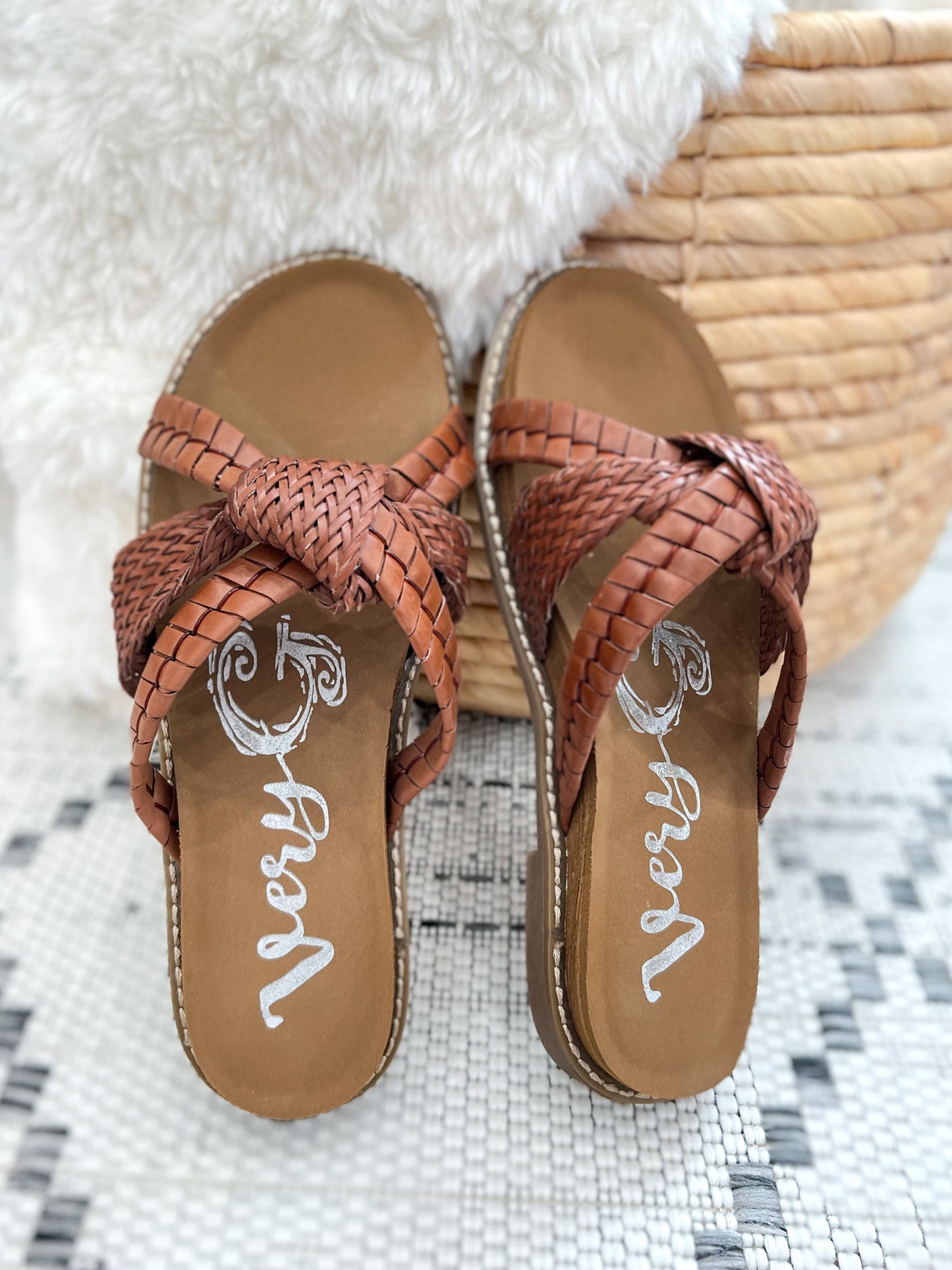 Very G Kinsley Sandal - Tan