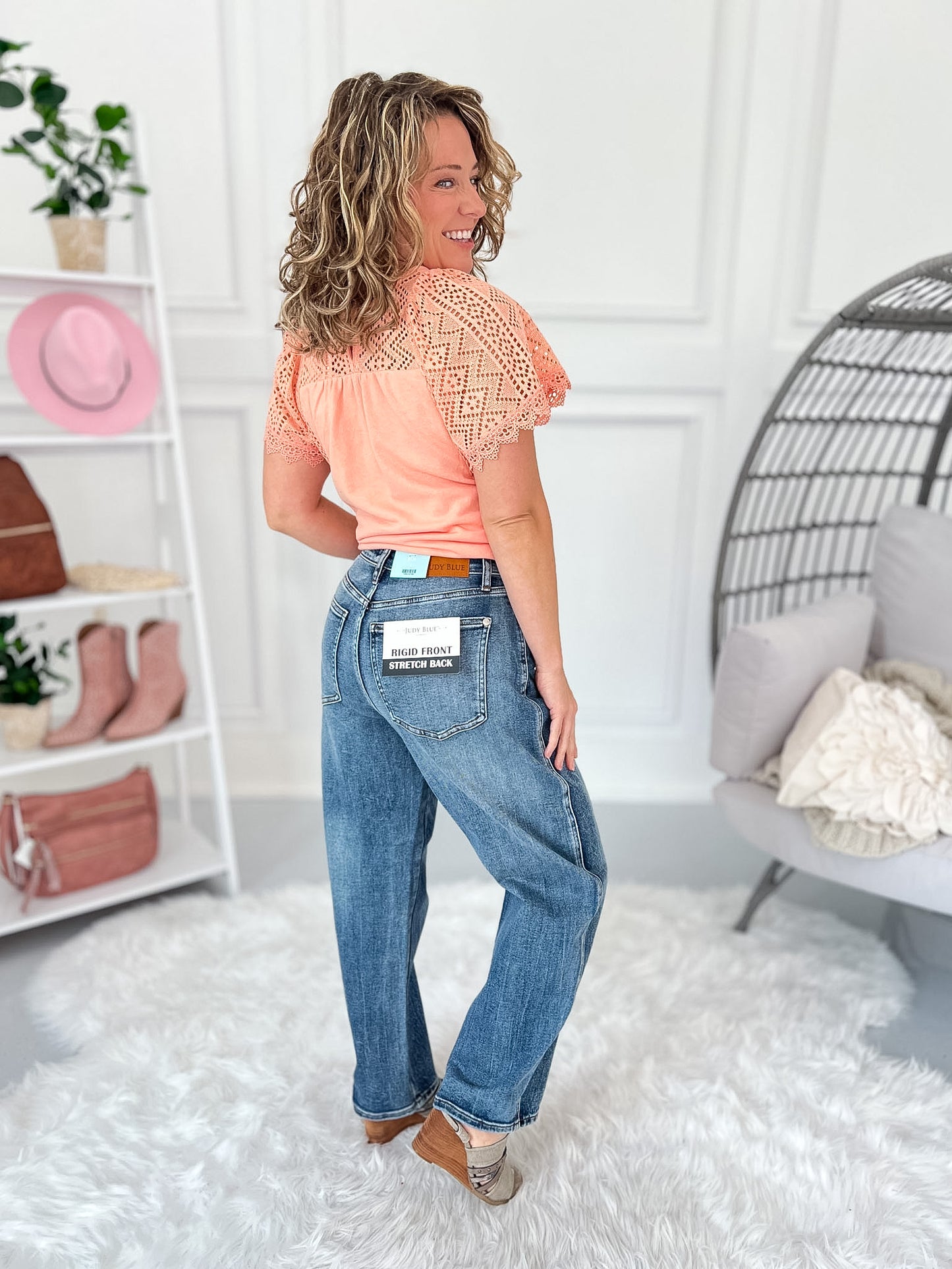 Short Trip - Judy Blue PETITE Rigid Magic Weathered Indigo Arc Jean