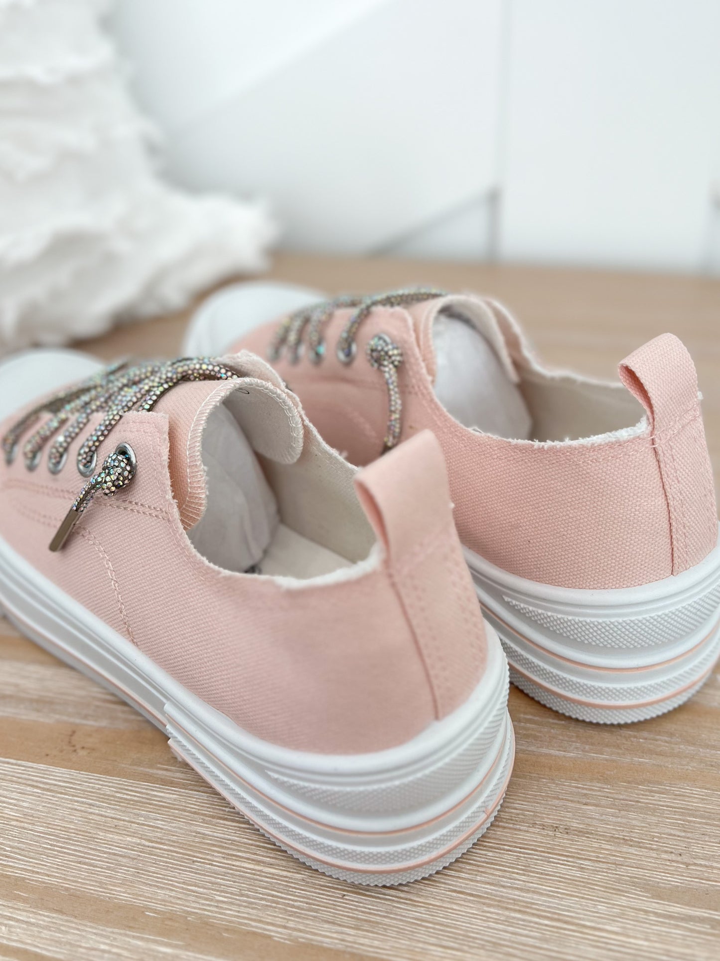 Very G Aman Sneaker - Pink