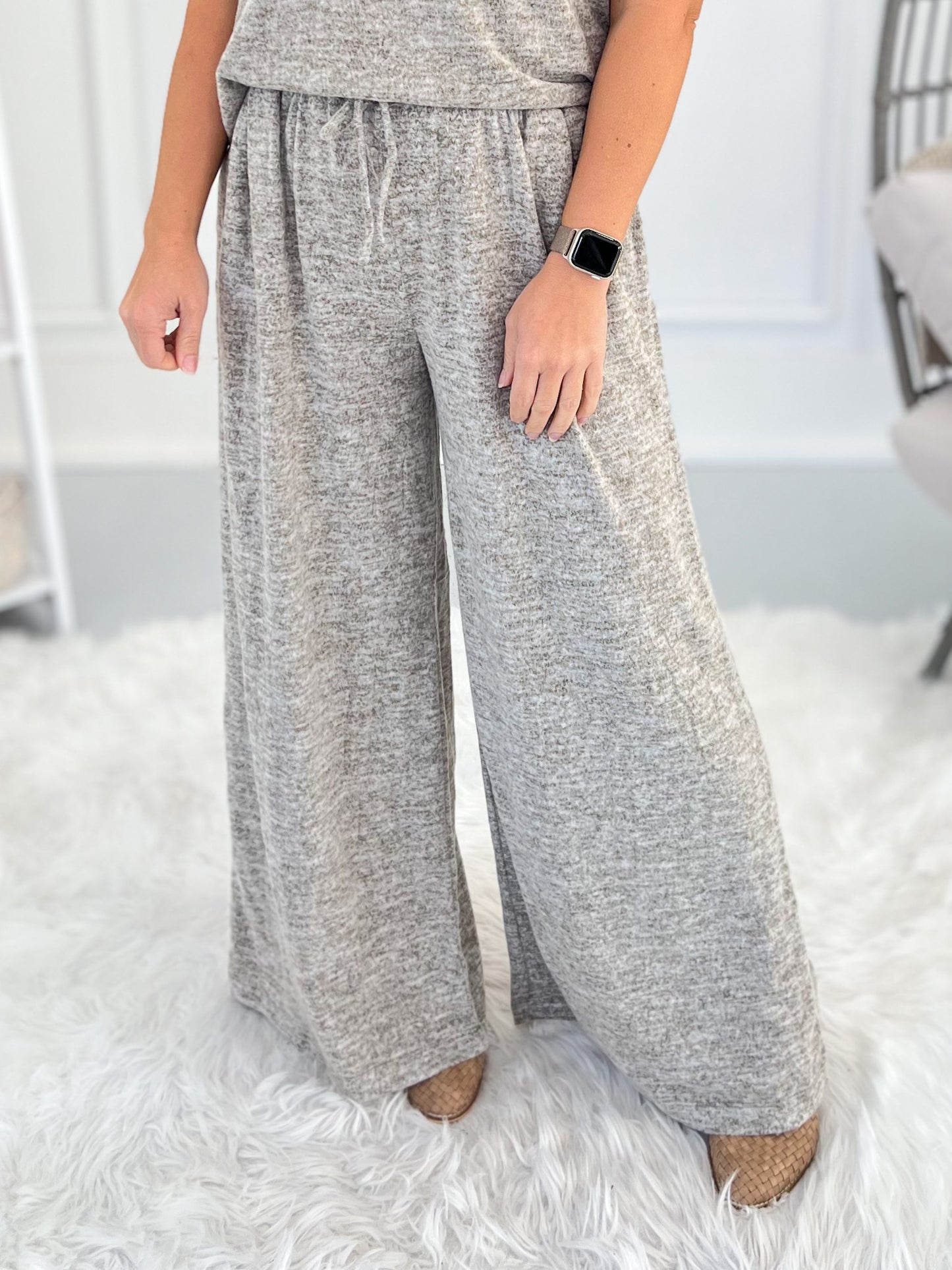 On Easy Mode Matching Lounge Set