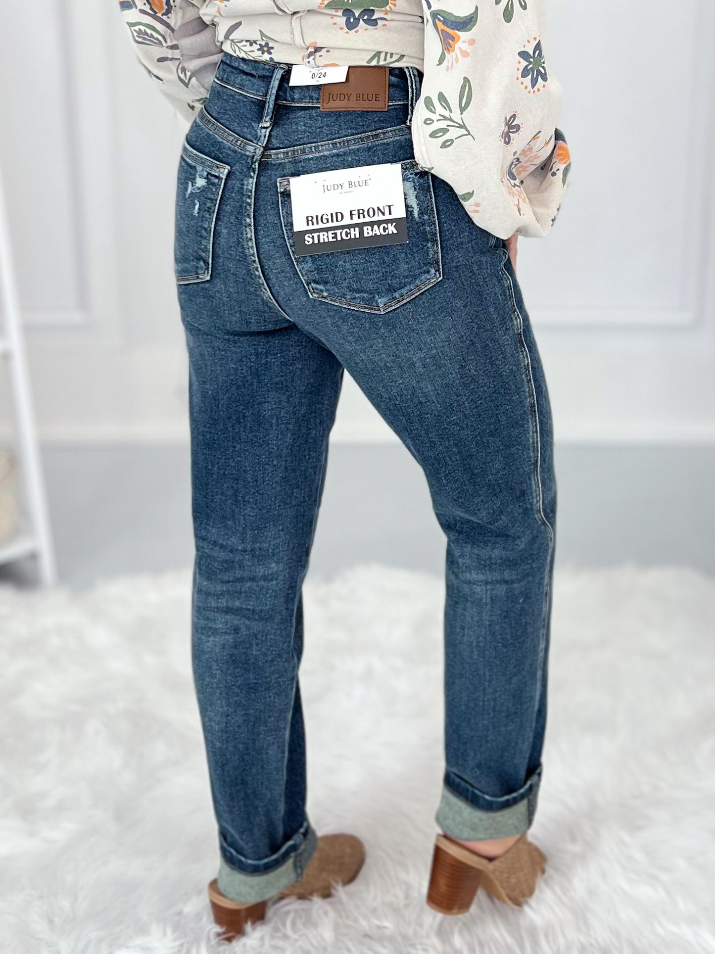 Secret Sculpt - Judy Blue Rigid Magic Straight Leg Jean
