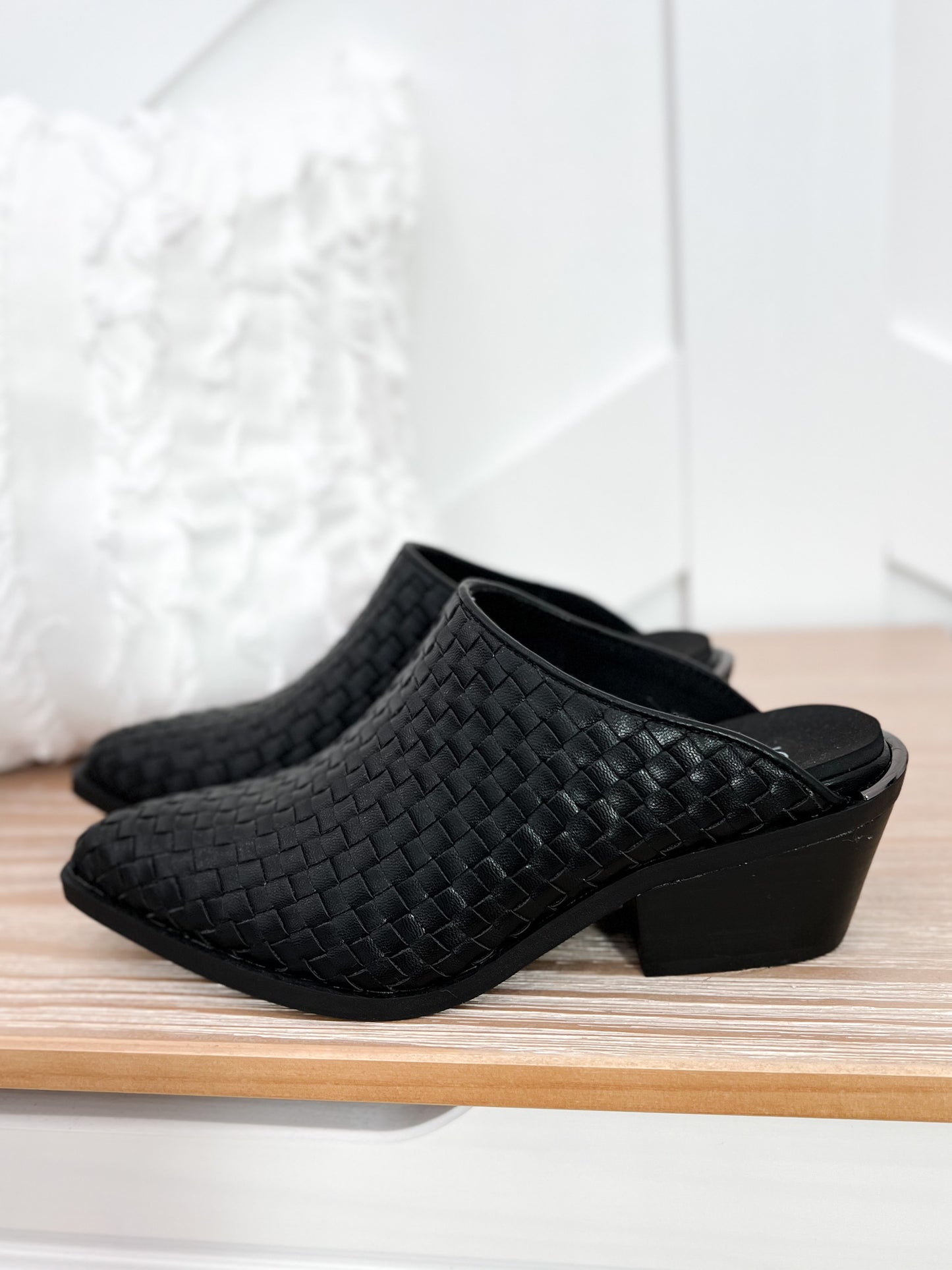 Corky's TGIF Wedge - Black