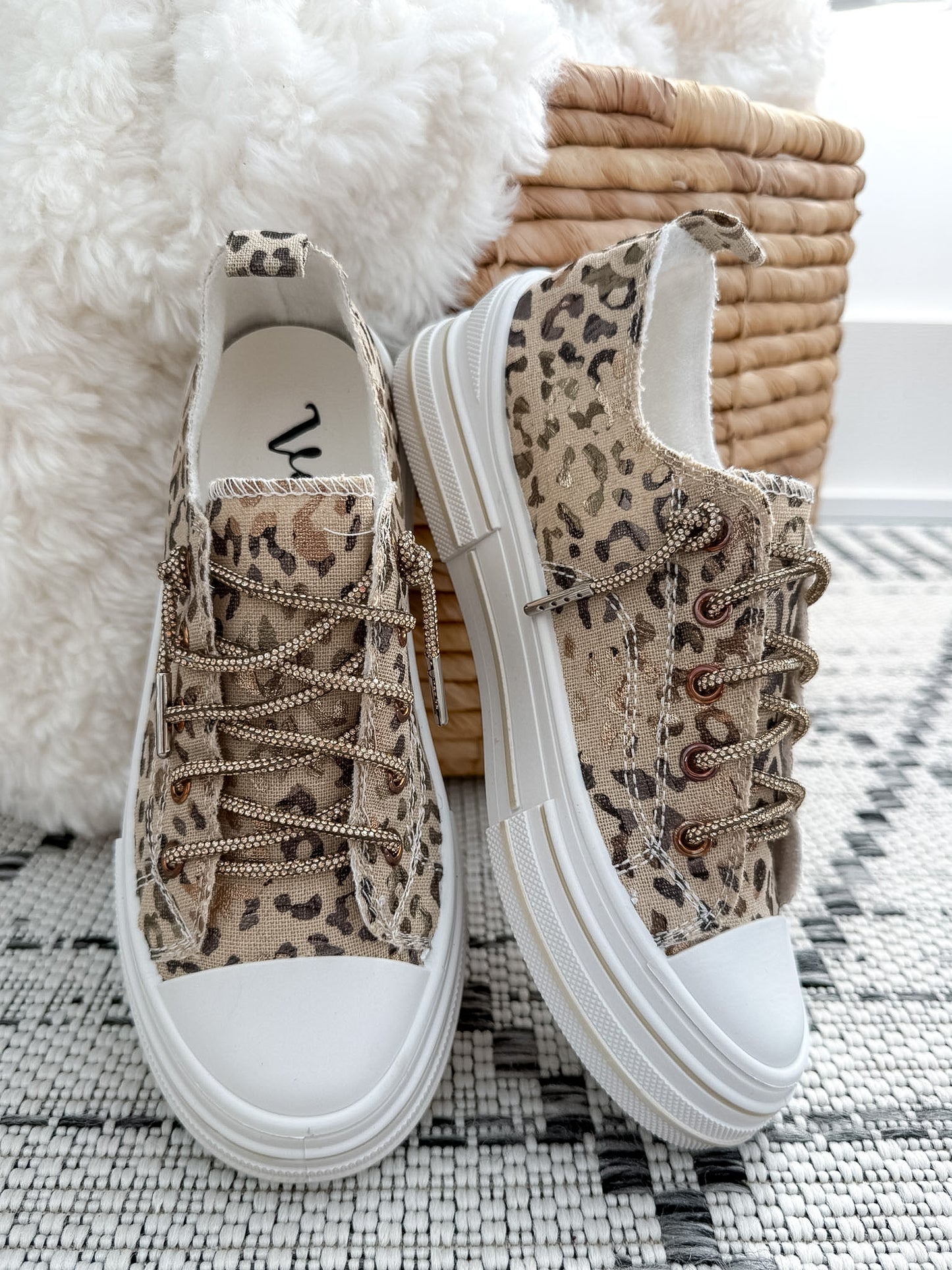 Very G Aman Leopard Sneaker - Natural