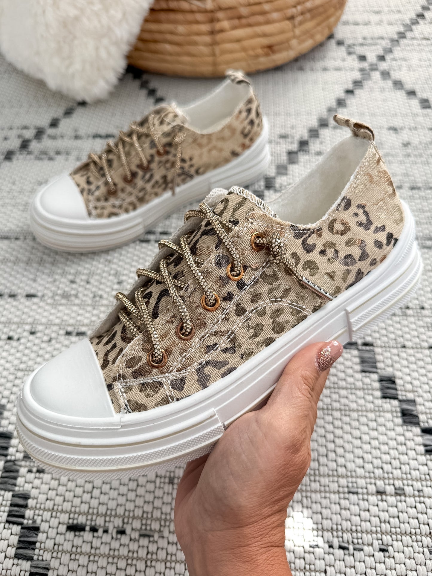 Very G Aman Leopard Sneaker - Natural