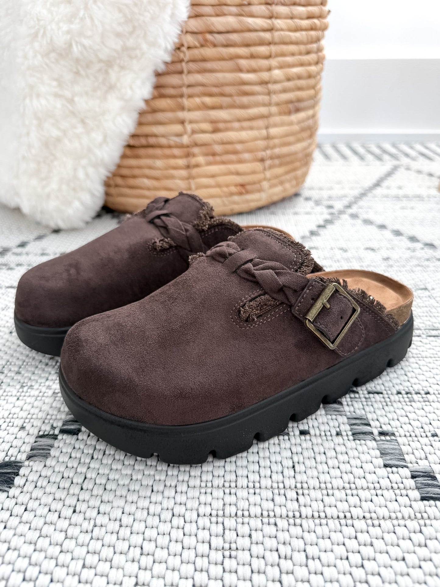 Very G Cali 2 Clog - Chocolate