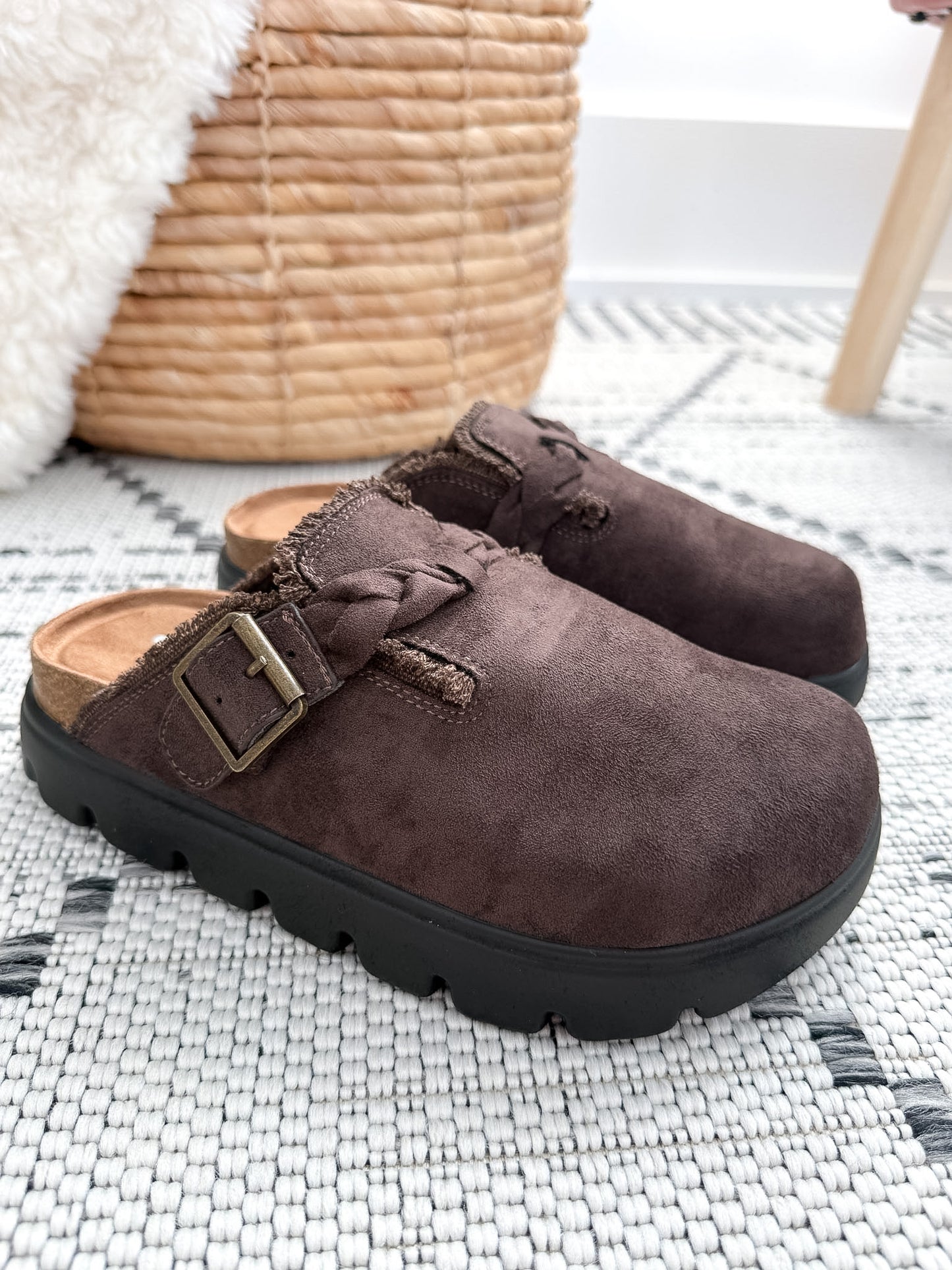 Very G Cali 2 Clog - Chocolate