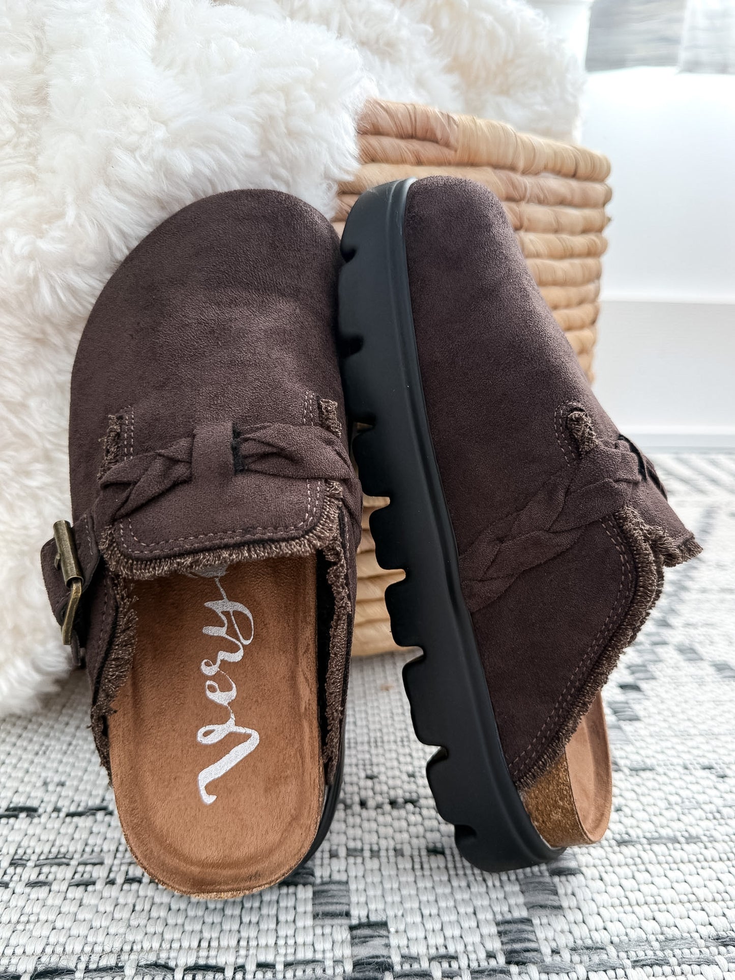 Very G Cali 2 Clog - Chocolate