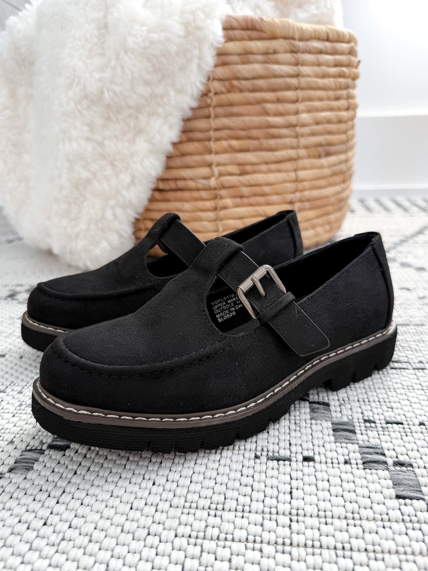 Very G Roni Loafer - Black