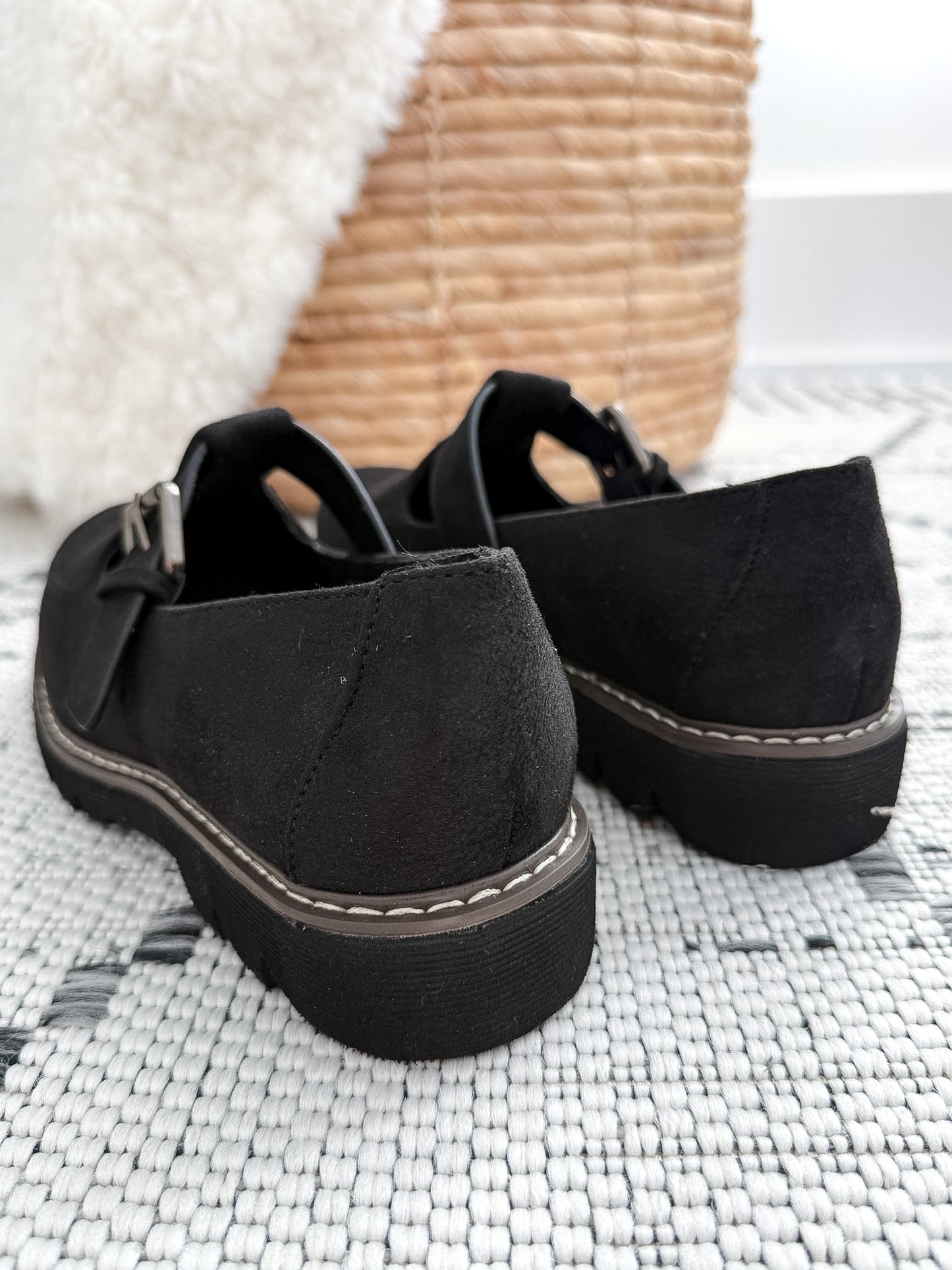 Very G Roni Loafer - Black