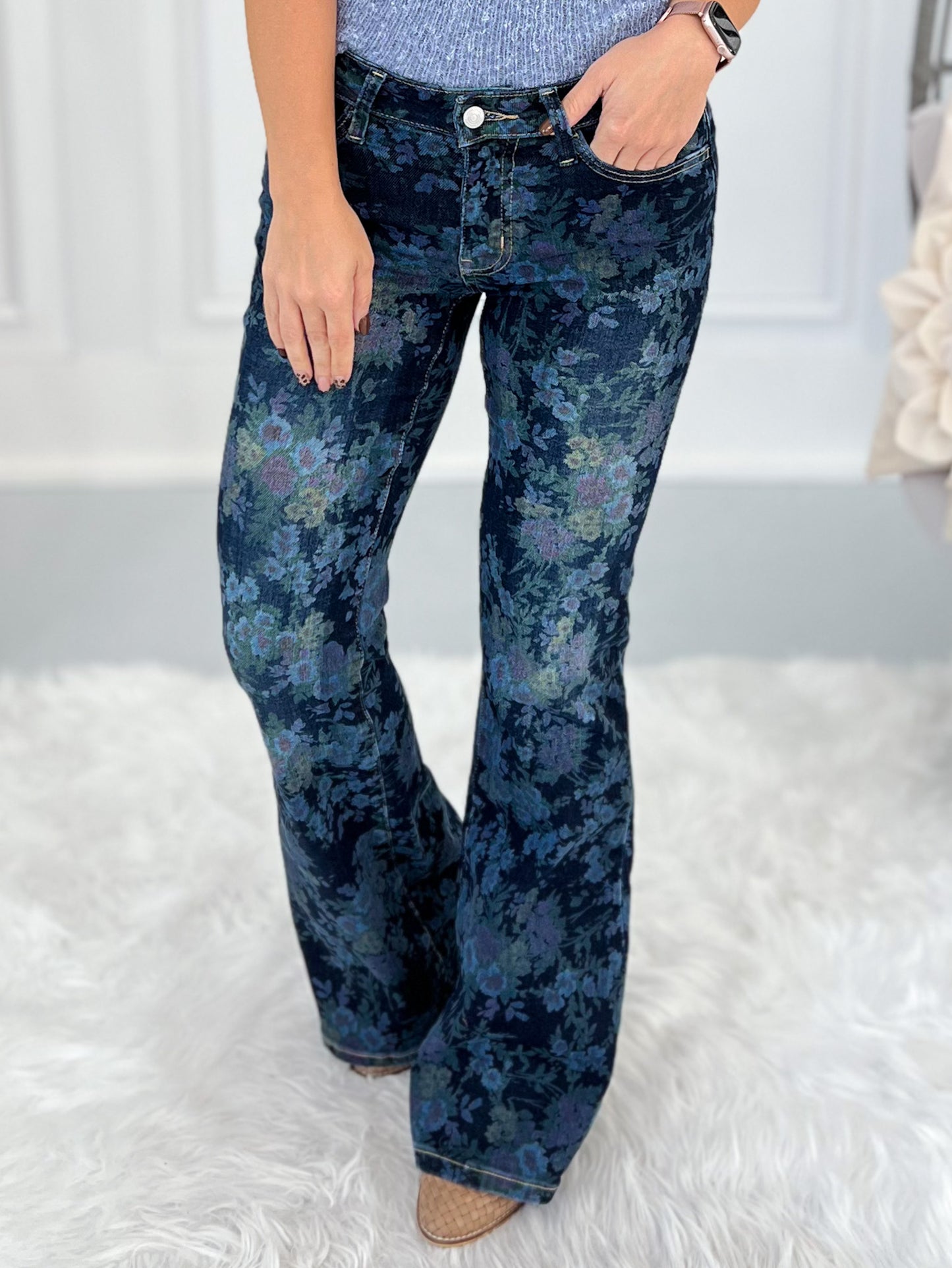 Secret Garden - Lovervet Floral Flare Jean