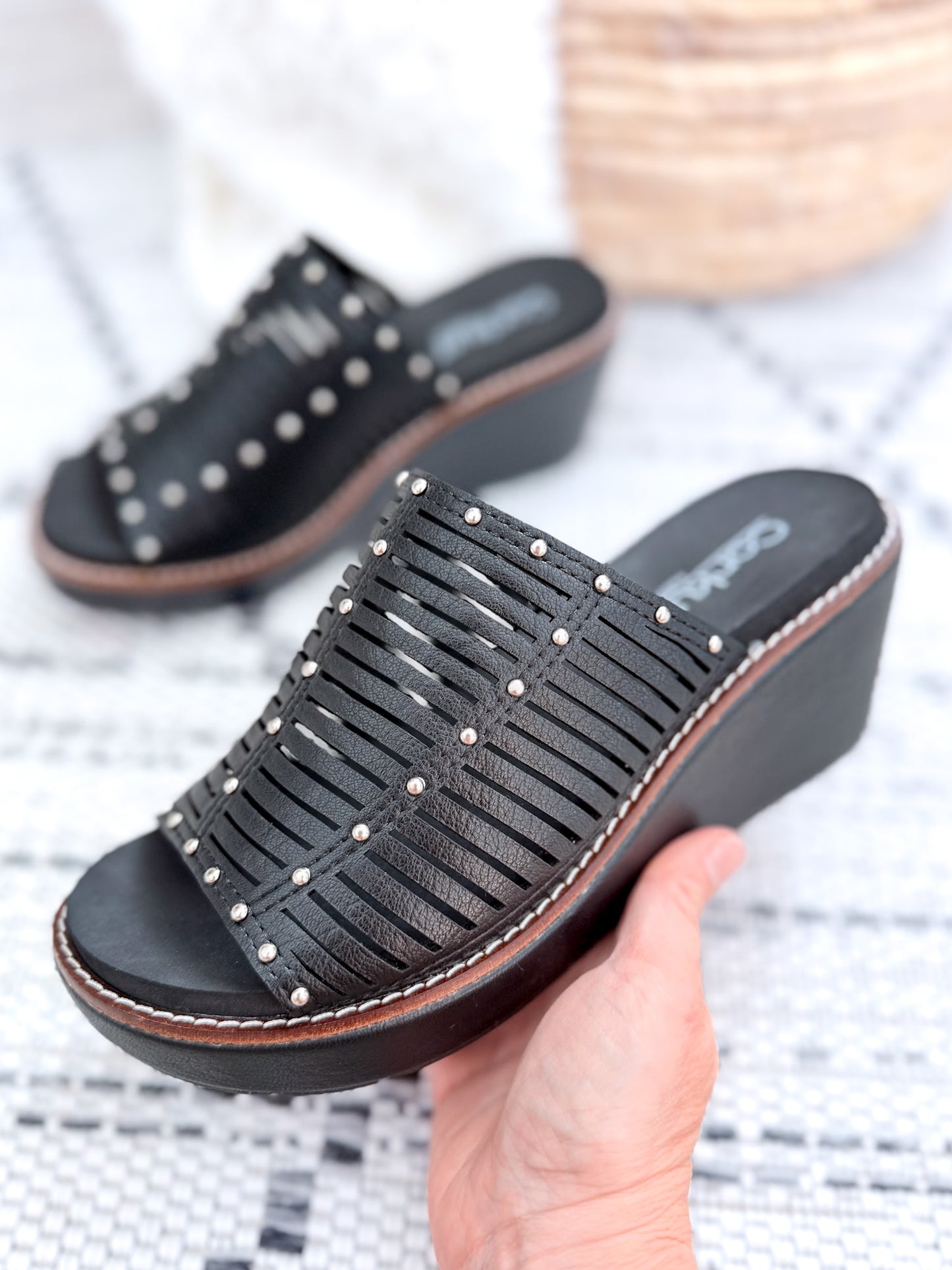 Corky's Much Better Wedge - Black