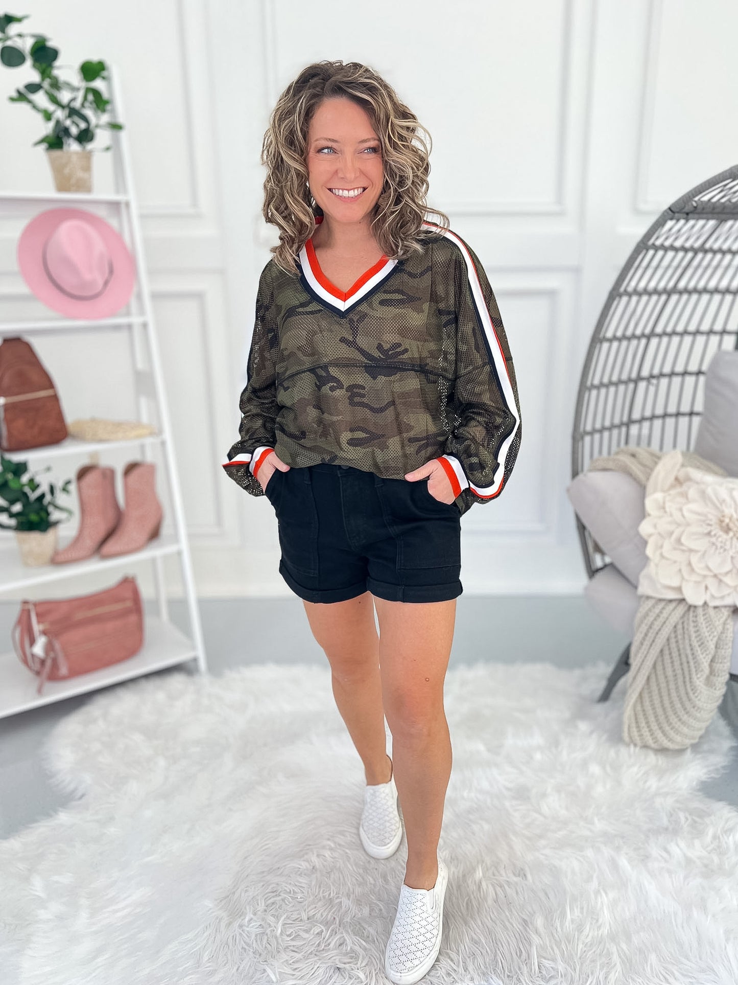 On The Frontline Top